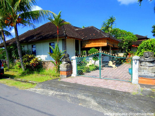 Tabanan house for sale with 3 bedrooms