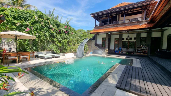 Padangbai villa for sale