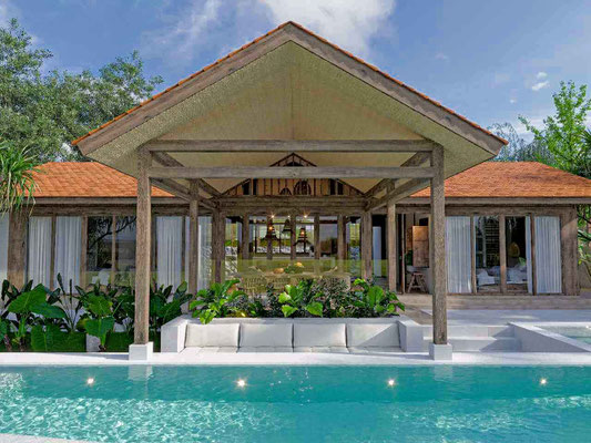 Kediri villa for sale