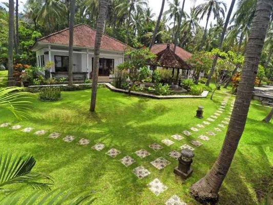 East Bali resort for sale by owner. For sale by owner