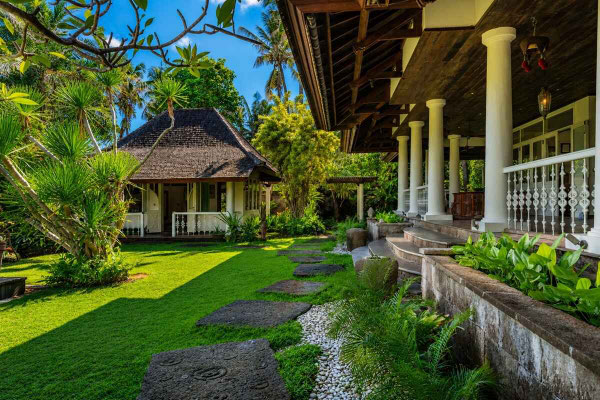 Dijual villa di Kedungu