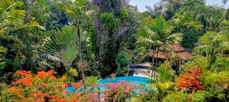 Kediri villa for sale