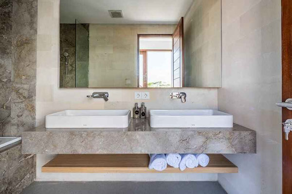 Cemagi villa for sale