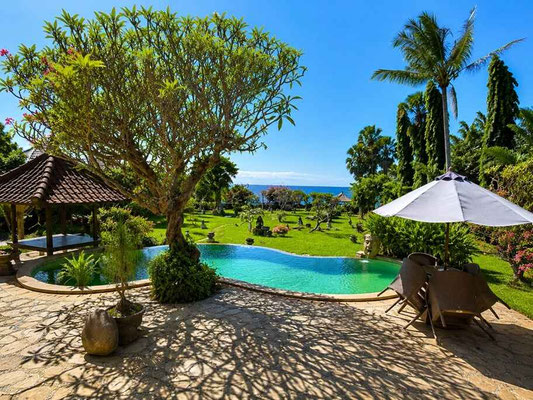 Dijual vila di Bali timur