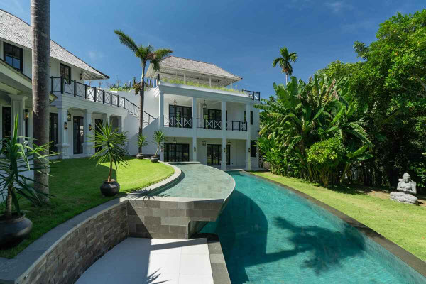 Seminyak Villa zu verkaufen