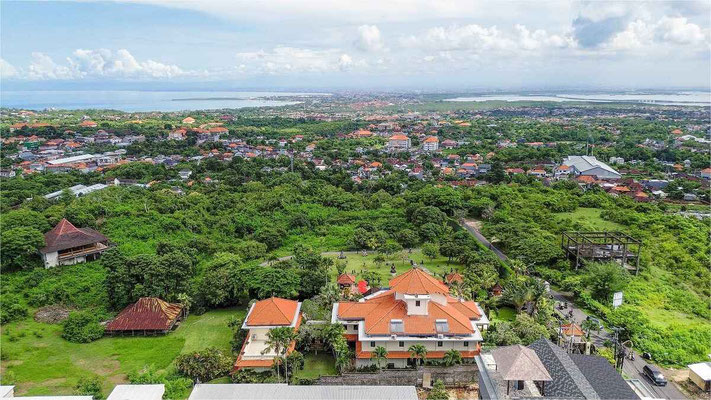 Dijual tanah di Bukit