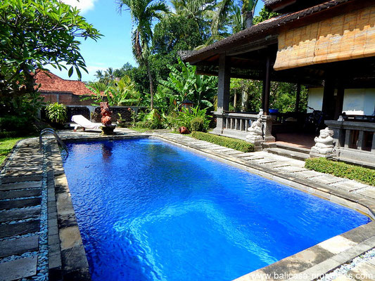 Dijual properti di Bali
