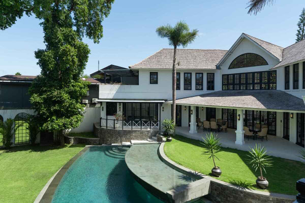 Seminyak villa for sale