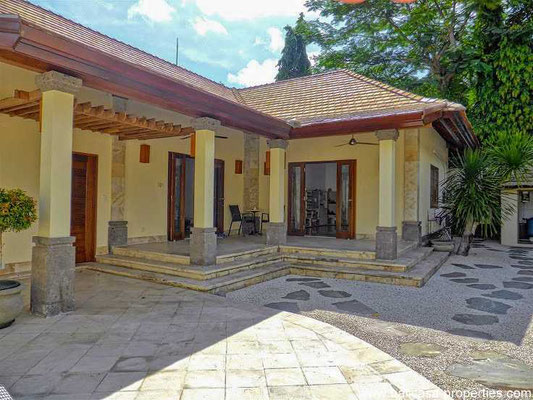 Sanur villa for sale