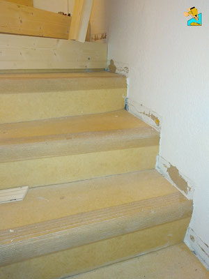 Habillage d'un escalier en béton en 3 plis sapin et nez de marches en frêne Taninges