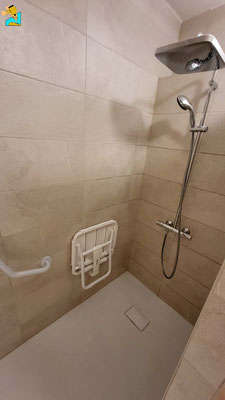 Salle de bain transformé concept bois Verchaix