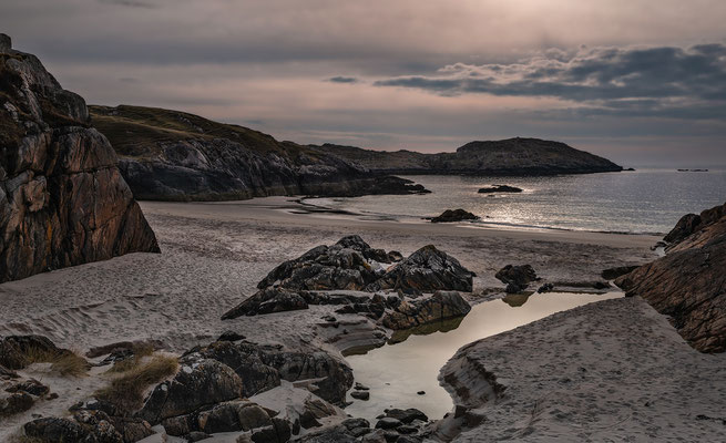 Clachtoll Beach, Split Rock