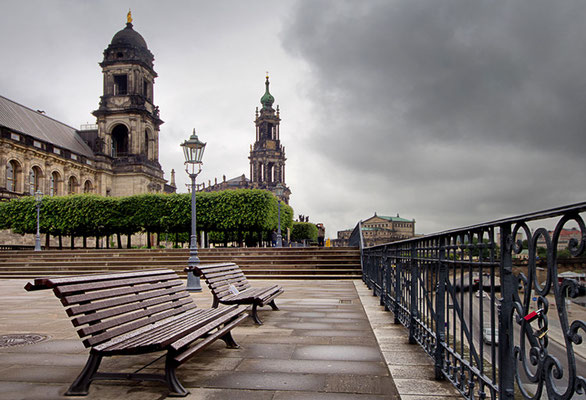 Dresden bei Regen am Tag II