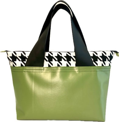 Shopper Grand Modèle Skaï vert brillant et noir tissu pieds de poule Noir et Blanc