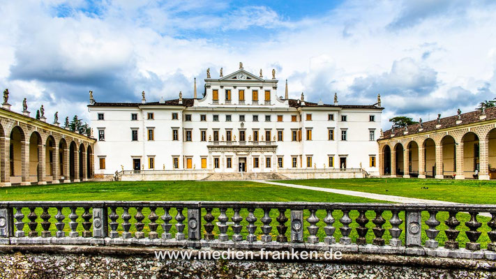 Villa Manin, Bildband FRIAUL-Julisch Venetien