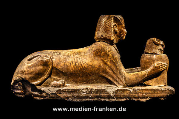 Statue von Ramses II als Sphinx