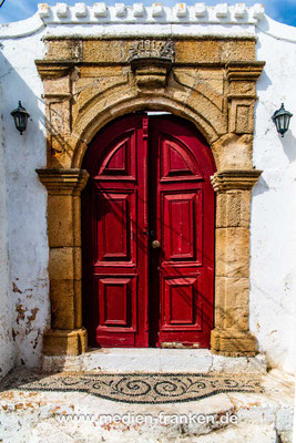 typisches Tor in Lindos, Reisebildband Rhodos
