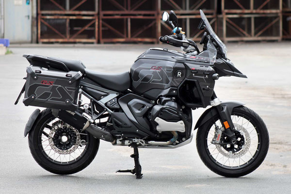 BMW R1300GS Adventure Custombike: Motorrad Design Folierung by Custom Company, Spezialist für Motorrad folieren
