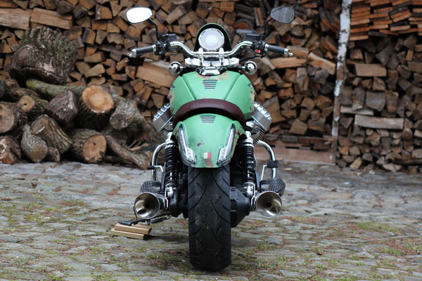 Motorrad Design und Folierung Moto Guzzi 1400 Colorado by Custom Company