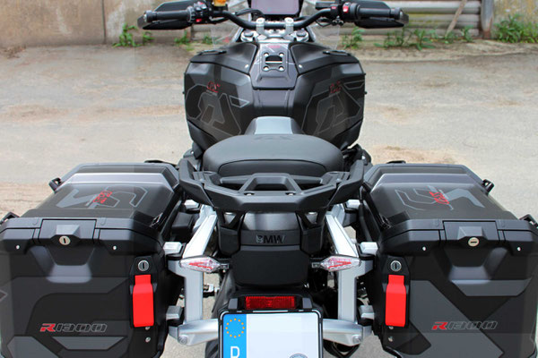 Beratung, Designentwicklung, Foliendruck und Motorradfolierung aus einer Hand by Custom Company