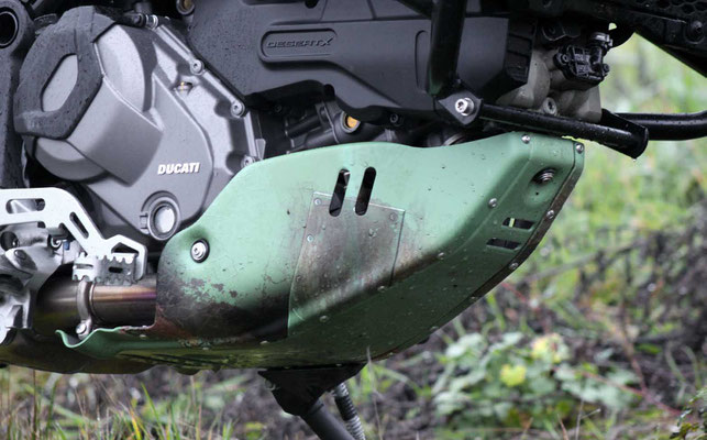 Kein Dekorsatz, kein Aufkleber - sondern Design auf Folie zur Motorradfolierung Ducati