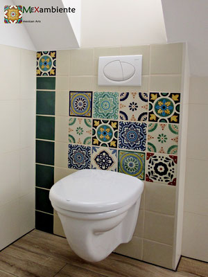 Toilette verkleidet mit Mexambiente Fliesen ca. 15x15 cm