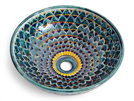Design-Waschbecken mit grünem Pfauenmuster, exotisch und wunderschön bemalt.