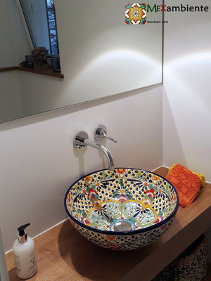 Bunte Waschschale MEX3 Caribe im Badezimmer (rund 39 cm)