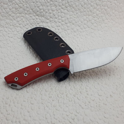 Blade model: EDC gen4 18,5cm, Steel:O1, Handle: G10, Finisch: beld, Filework: none, HRC:55-60, Birthday:10/10/2022, Comes with a kydex sheat, Price: 175€ inc BTW inc shipping, contact me via mail
