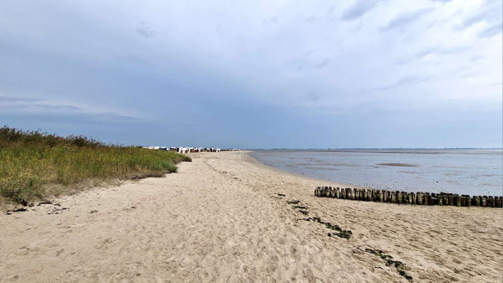 Badestrand in Hooksiel - die Badegäste haben schon das Weite gesucht