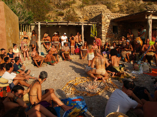 Ibiza Cala Benirras Trommler