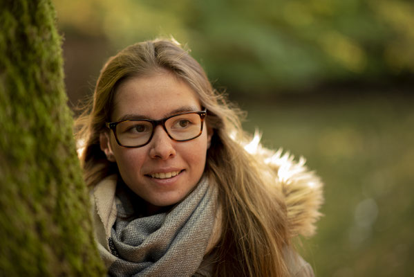 Svenja im Wald