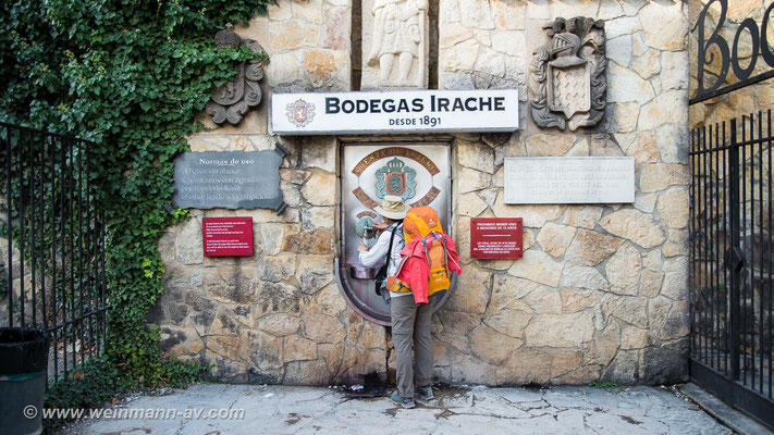 Weinbrunnen der Bodegas Irache 