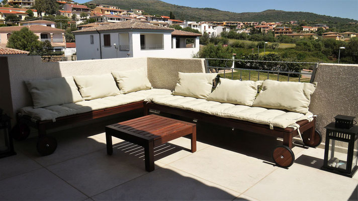 Lounge / Sonnenliegen auf der Terrasse