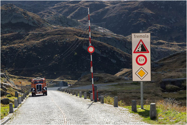 Gusto-Berna 4UL/T1 kurz vor dem Gotthard Hospiz