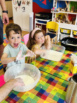 Messy science fun at Custom Kids.