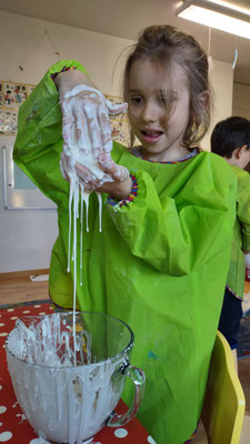 Slimy, gooey science fun for kids in Lenzburg
