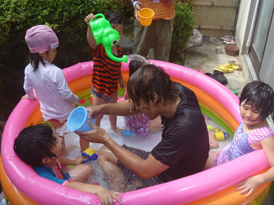 水遊び