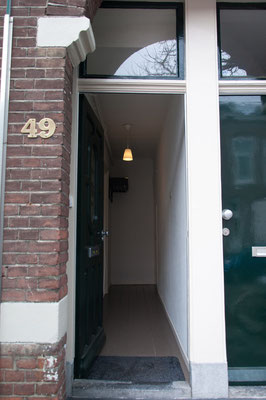 Benedenwoning St. Janskerkstraat 49 - vooraanzicht voordeur
