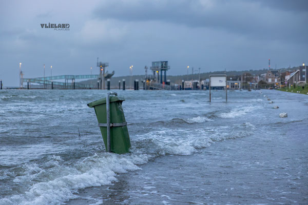 Hoog water Vlieland 5 okt 2025 (2)