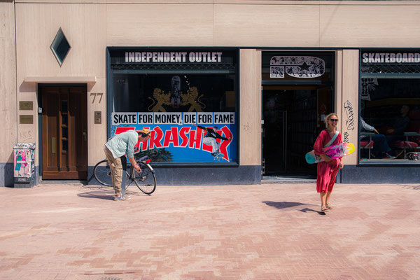 ' Happy skaters'
