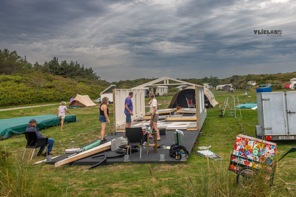 Tenthuisje afbreken, 20 sept 2025 (1)