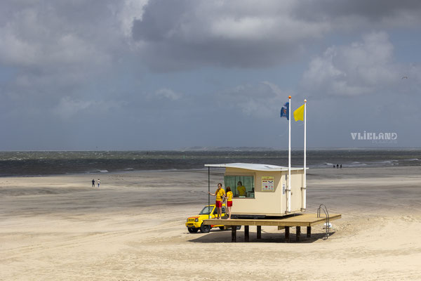 Strandwacht Vlieland op hun eerste dag seizoen 2024