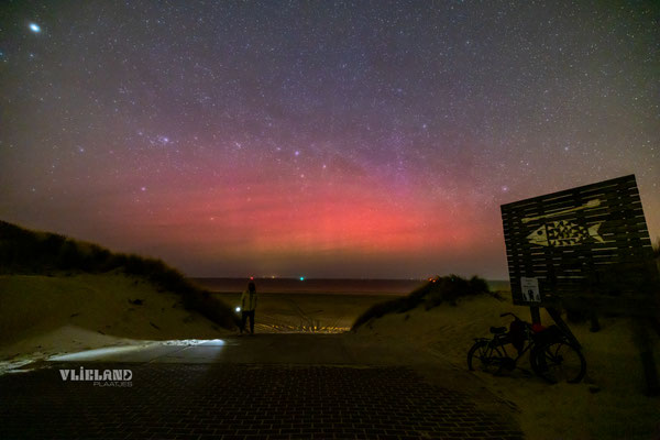 Noorderlicht selfie Duinovergang Oost Vlieland, 21 maart 2025