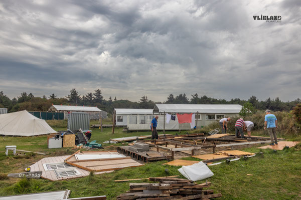 Tenthuisje afbreken, 20 sept 2025 (2)