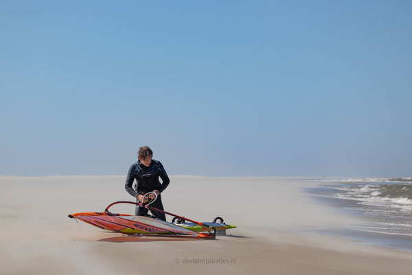 Windsurfer Noordzeestrand (Robert) april 24