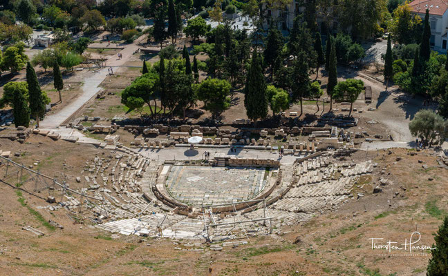 Das Dionysostheater war das wichtigste Theater im antiken Griechenland und gilt als Geburtsstätte des Theaters der griechischen Antike und des Dramas überhaupt. 