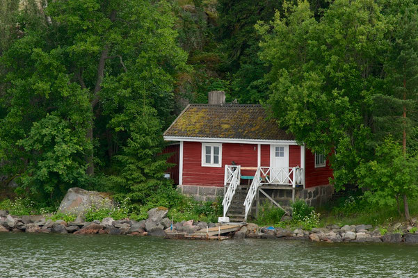 Schärenlandschaft und Saunahütte in Helsinki
