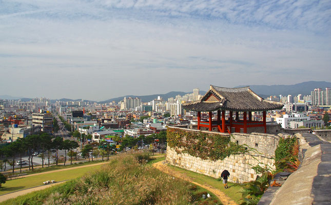Hwaseong Fort in Suwon