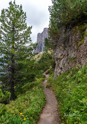 Die Große Cirspitze (ital.: Gran Cir) ist mit 2592 Metern die höchste Erhebung der Berggruppe. Der Gipfel der Großen Cirspitze wurde vermutlich schon früher von ladinischen Jägern erstiegen. 